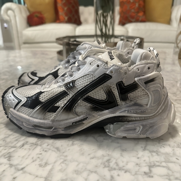 [Authenticated]♡"Balenciaga GRADIENT SNEAKER IN WHITE/BLACK - Picture 1 of 5